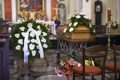 Usługi pogrzebowe – Morte Bartłomiej Dawidowicz